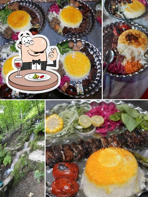 رستوران و سفره خانه کلبه چوبی خدادوست