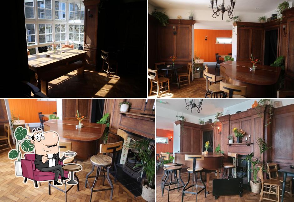 Orange Cafe Bar