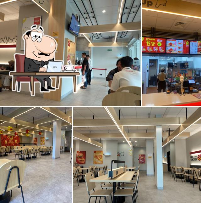 Richeese Factory Sunandar Priyo