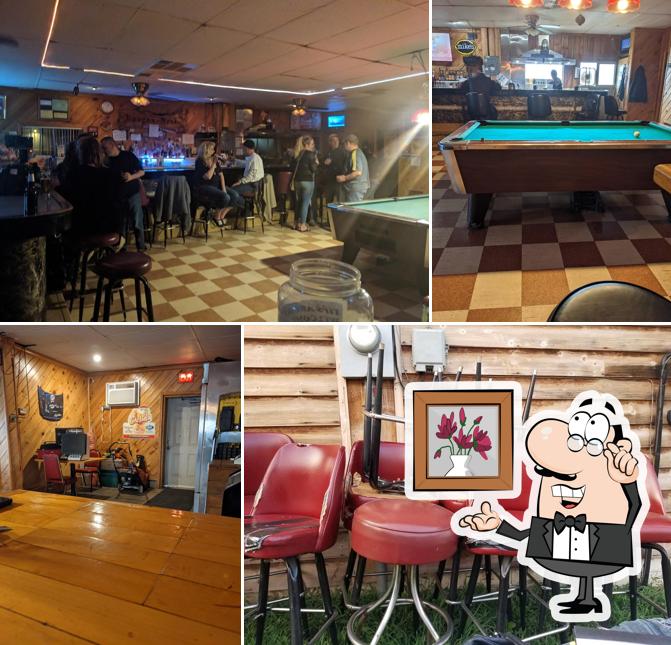 Raven's Nest Bar & Grill