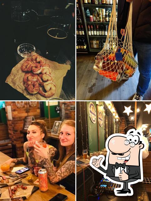 Взгляните на снимок паба и бара "Пивотека 465"