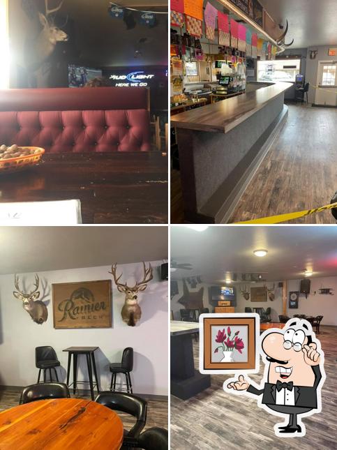 Bj's Branding Iron BAR & GRILL
