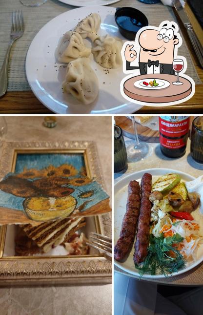 Блюда в "кафе One Гоги"