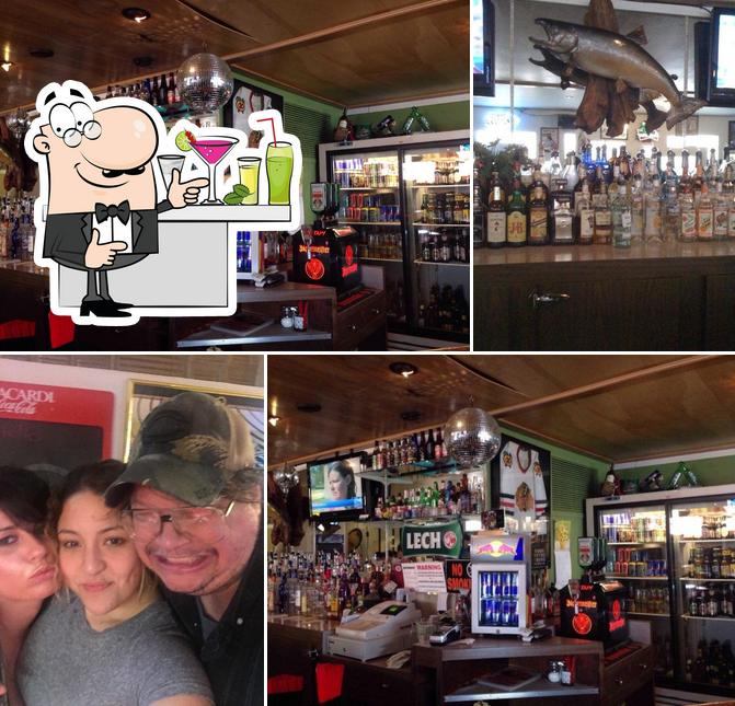 Shotzee's Bar & Grill