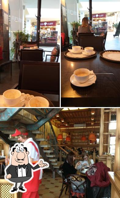 Посмотрите на внутренний интерьер "Донна Клара"