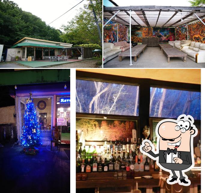 Raver's Cafe