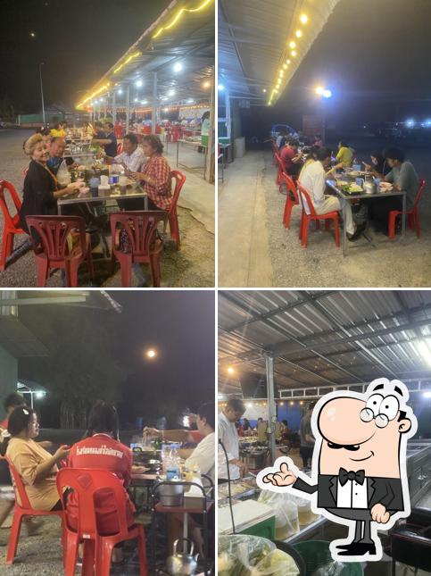 ฟ่างฟ่อนหมูกระทะสาขาลาดบัวขาว