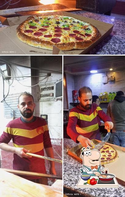 بيتزا وفطائر زيت وزعتر