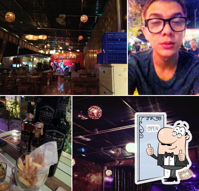 Bar & Restaurant