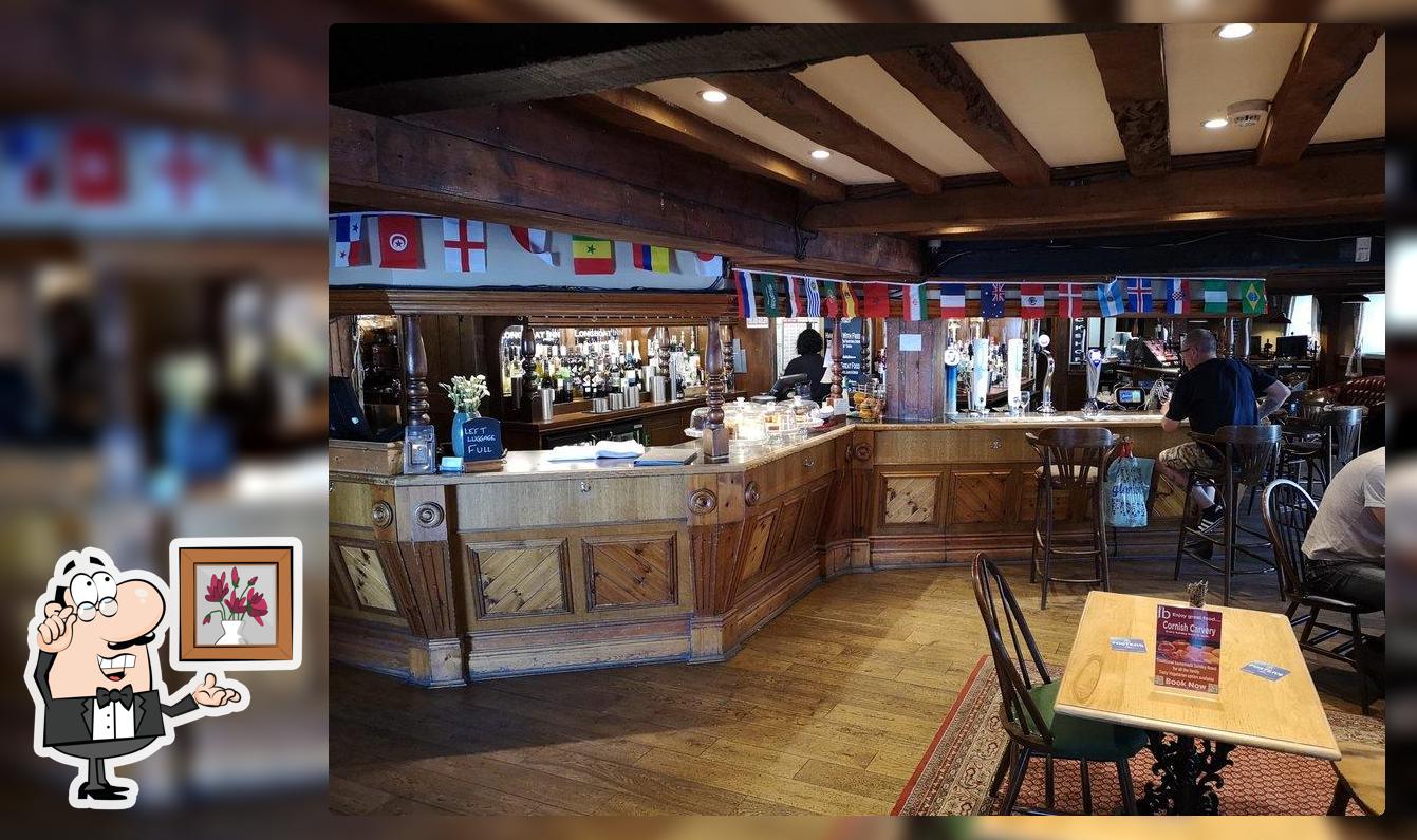 Longboat Hotel
