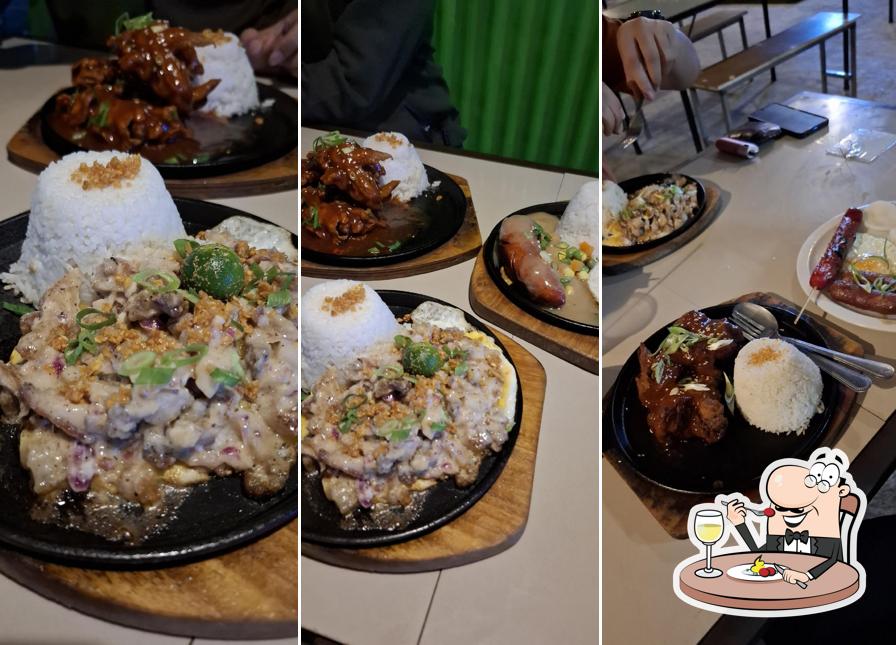 DJ's Food Corner