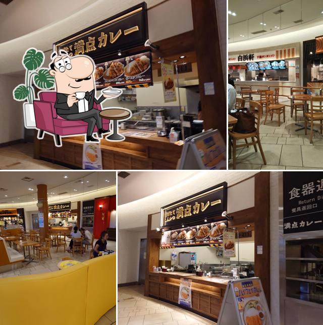 揚げたてとんかつ 満点カレー PaSaR幕張上り店