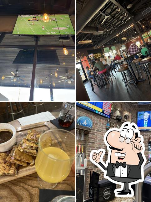 WOB Bar & Kitchen Hinesville