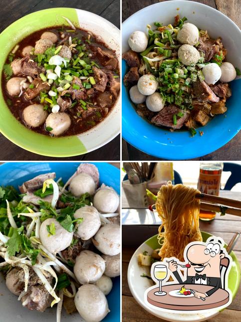 ร้านก๋วยเตี๋ยวแม่จ้อน