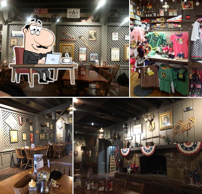 Cracker Barrel Old Country Store