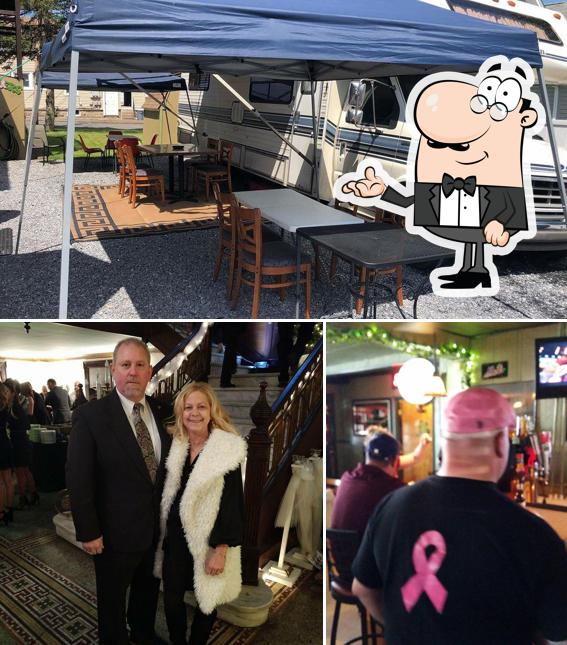 Domers Bar & Grill