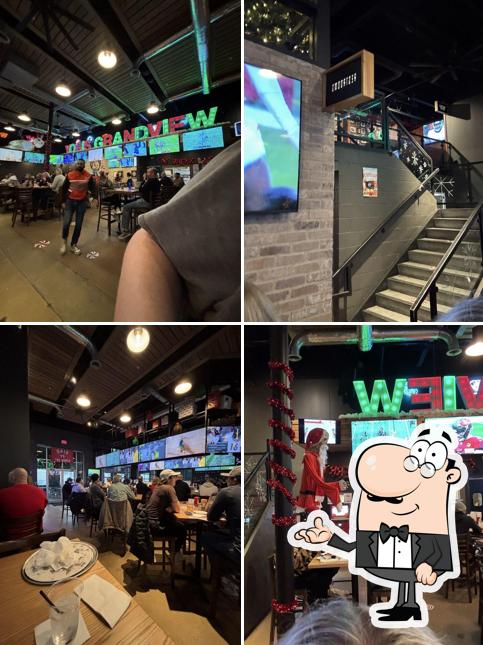 Yogi's Bar & Grill
