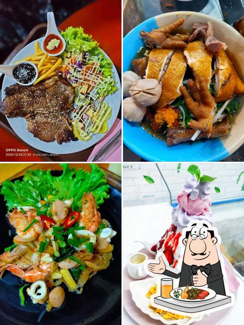 Vespa Cafe' & Restaurant Thepha