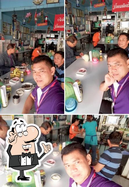 ร้านอาหารน้อย (เจ้าเก่า)