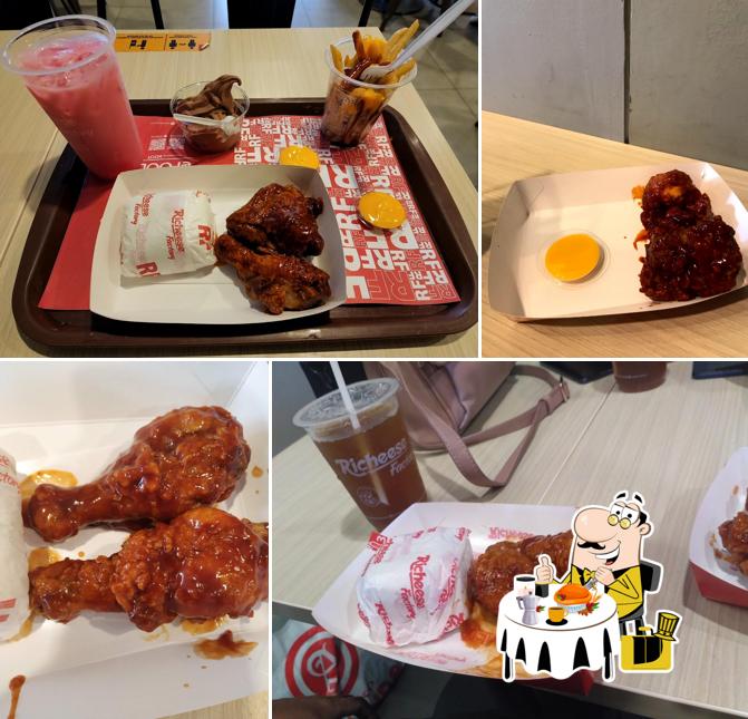 Richeese Factory Ubertos