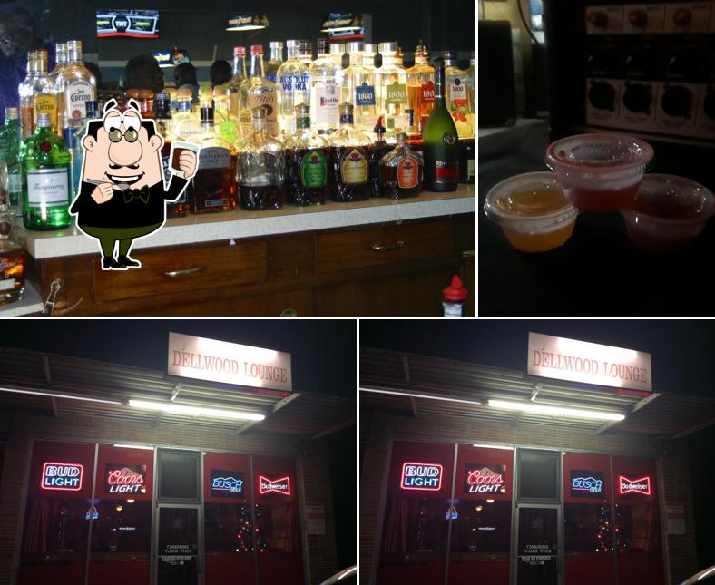 Dellwood Lounge