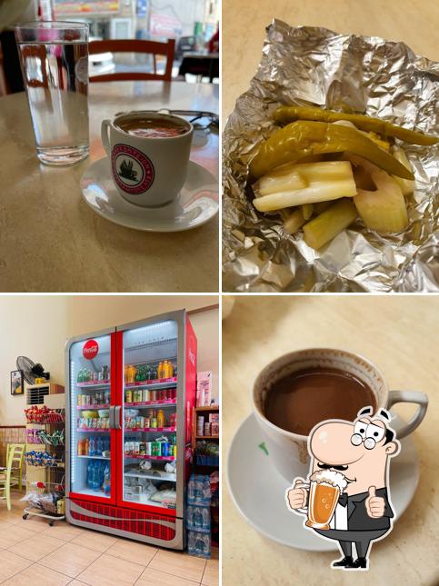Takis Georgiou Kafeneio - Sandwich Place