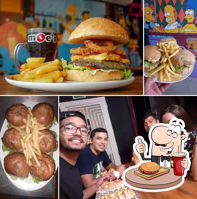 MOE'S RESTAURANT