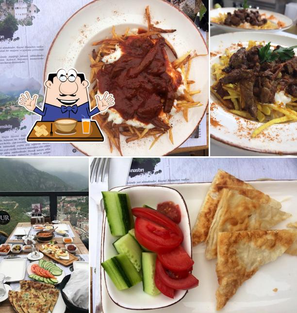 LaDur Cafe & Restaurant