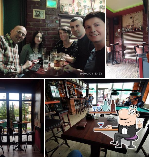 Hemingway Pub
