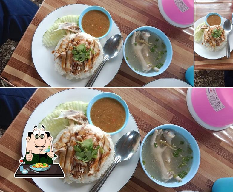 ร้านข้าวมันไก่โกไก่