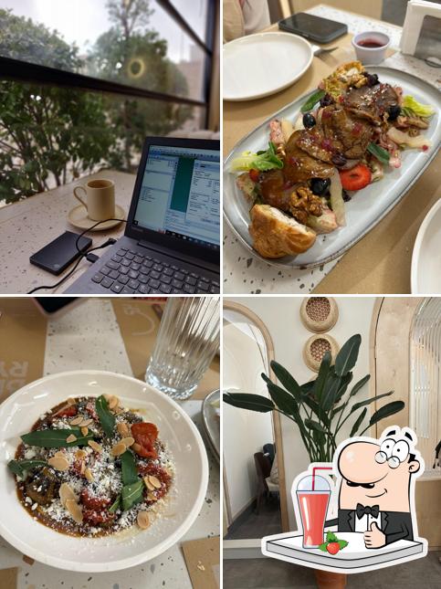 Berry Cafe & Restaurant