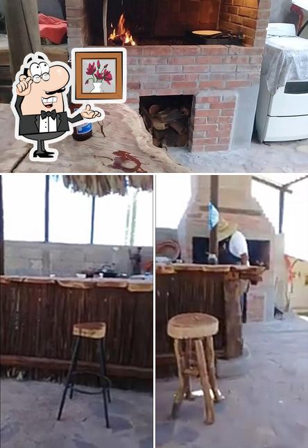 Delicious Chicken Restaurant