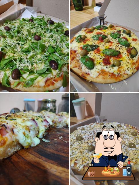 Toro pizzas