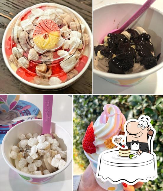 Yogurtland Azusa Plaza