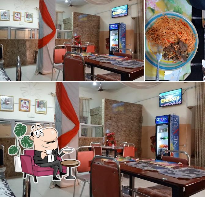 Ten '0' Five Cafeteria