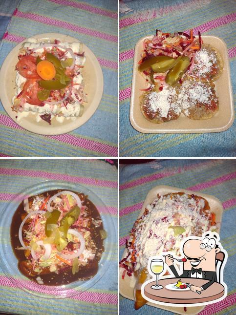 ANTOJITOS MOISES