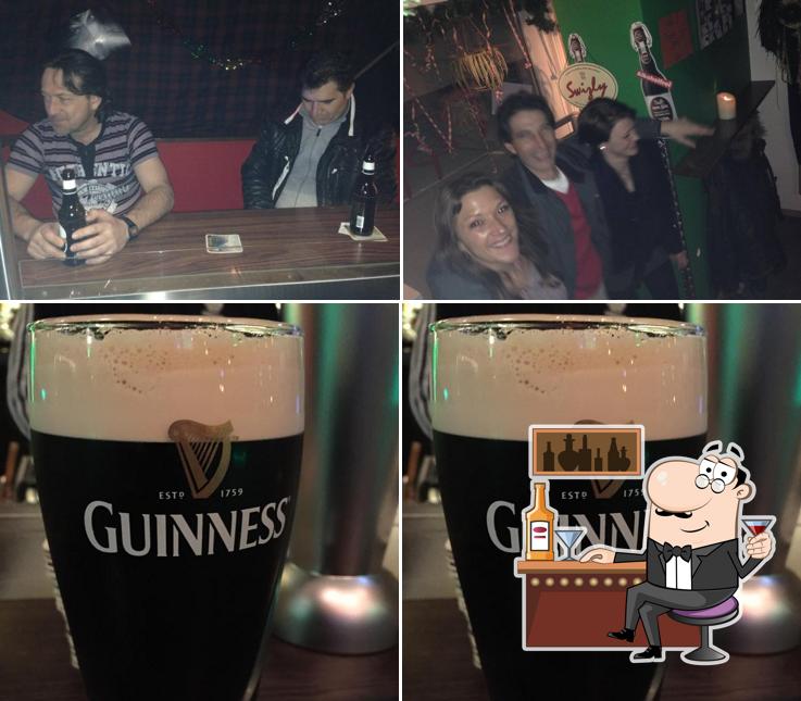 Charlys pub