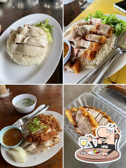 สุวรรณาข้าวมันไก่ เมืองแกน