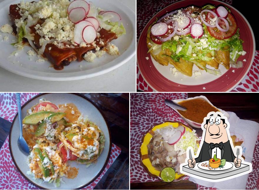 "ANTOJITOS MEXICANOS PAOLA