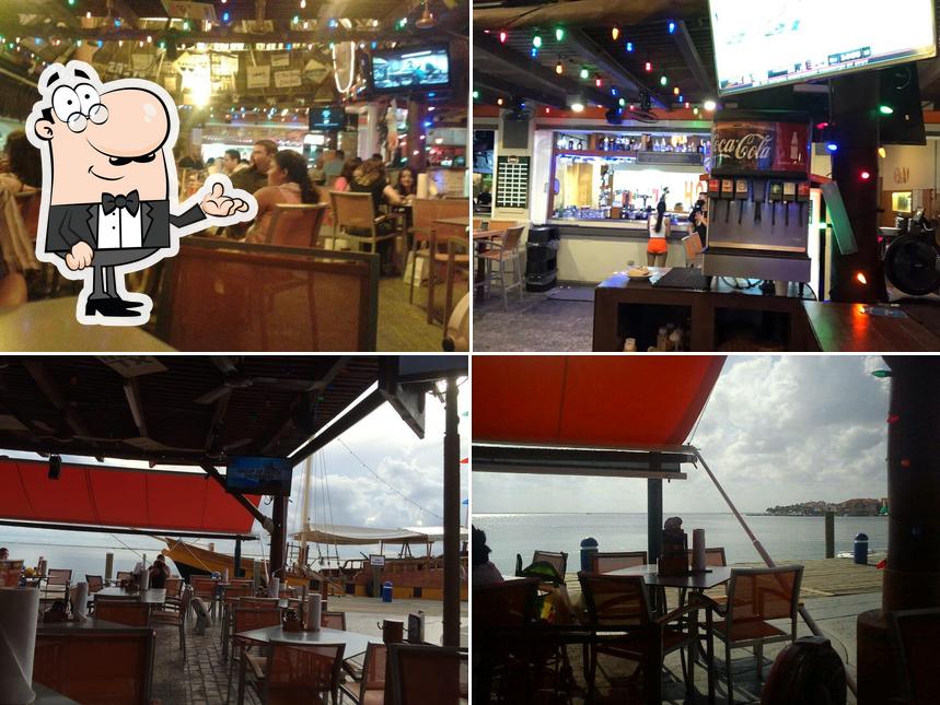 Hooters