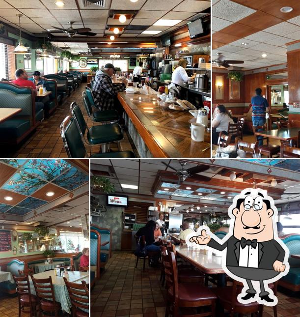Full Moon Family Restaurant