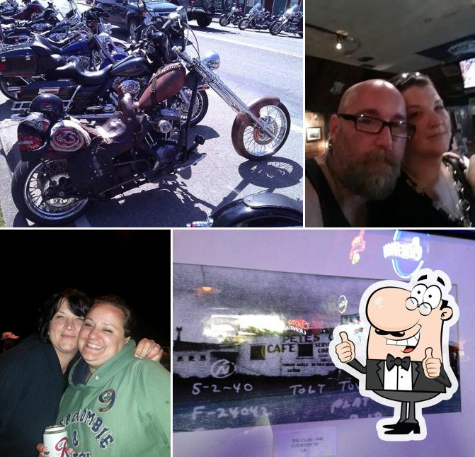 Pete's Club Bar & Grill