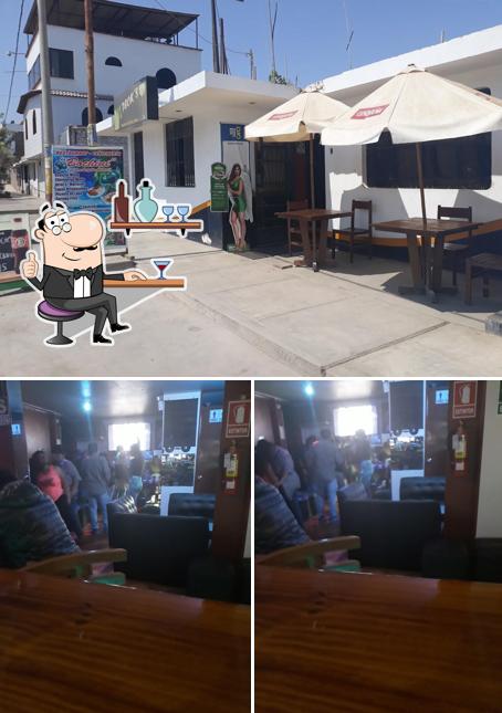 "Teoks" RestoBar Karaoke