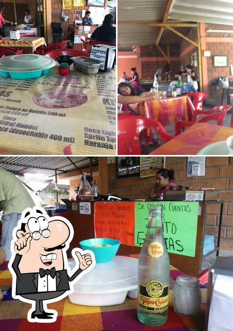 Carnitas y Carnes Asadas "La Puerta Negra"