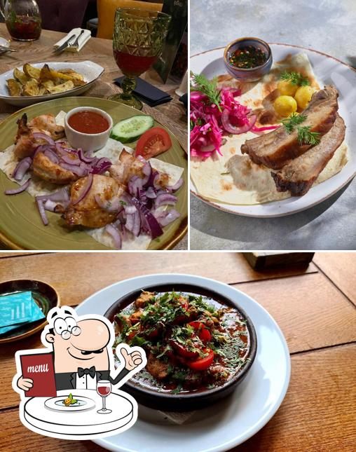 Еда в "Руставели - грузинском ресторане"