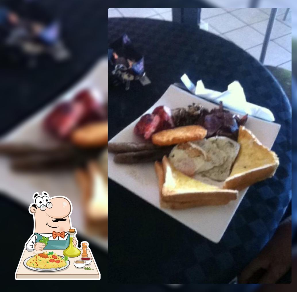 Lou Lou's Cafe
