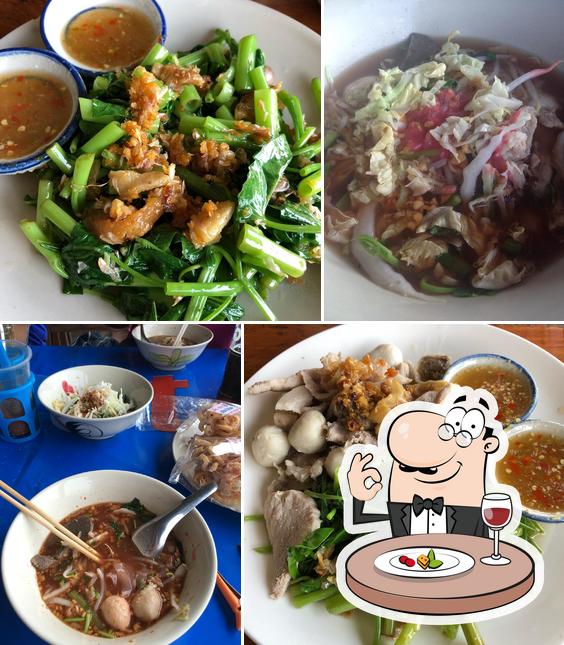 ก๋วยเตี๋ยววัดน้อยแสงจันทร์