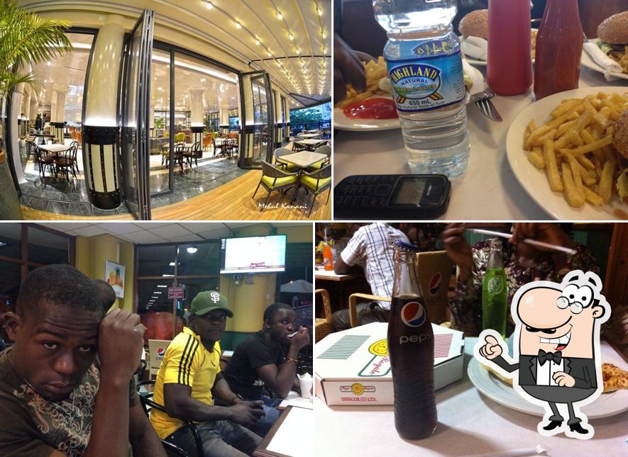 Nando's Restaurant