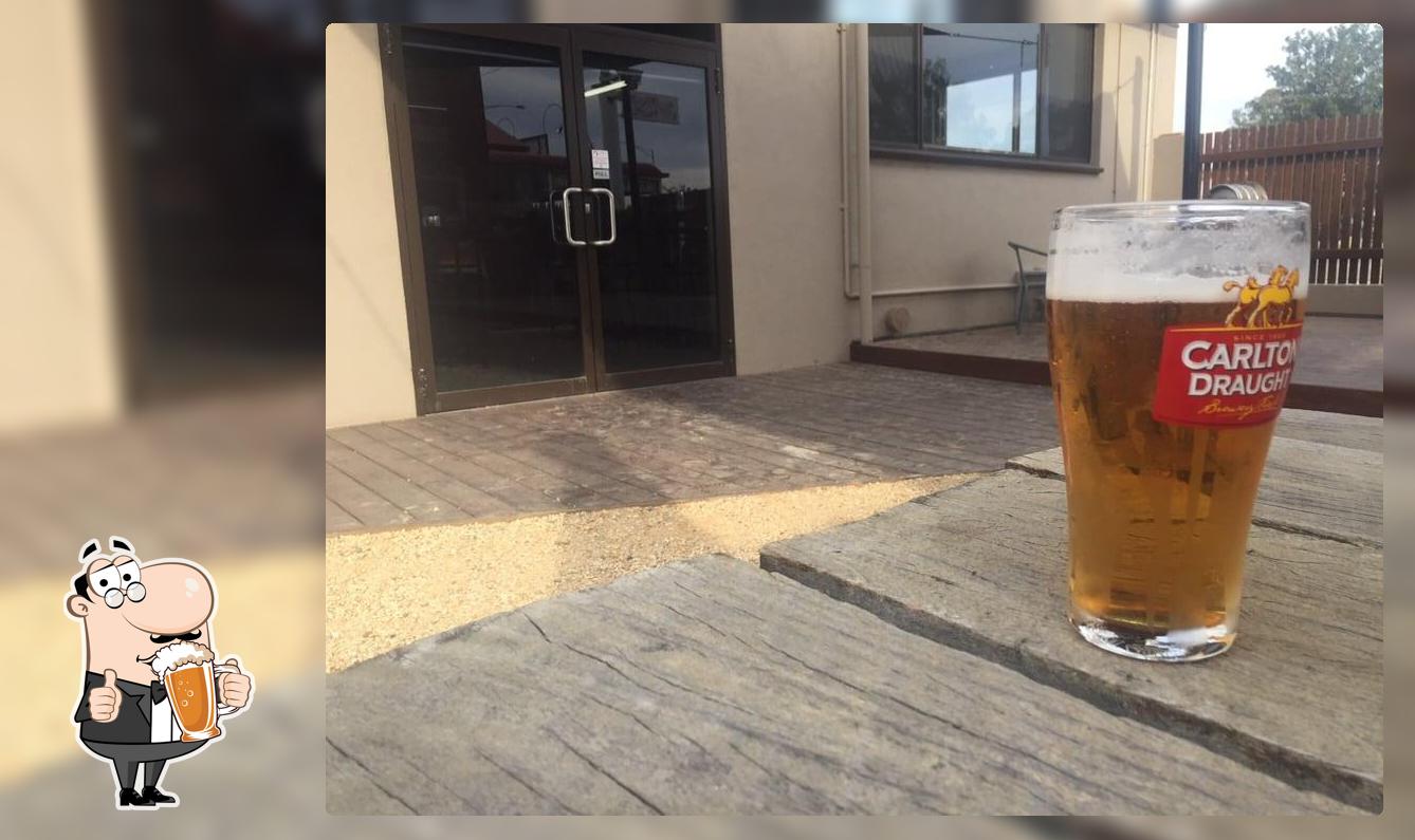 Strathmerton Pub