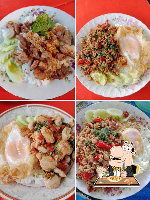 คำลือก๋วยเตี๋ยวไก่มะระชาววัง